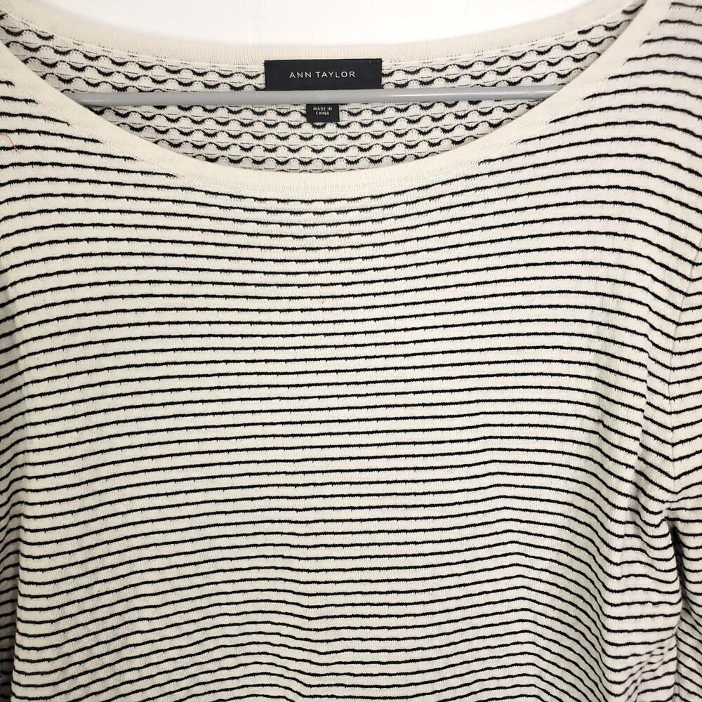 Ann Taylor Shirt Womens L Wide Boat Neck Striped Textured Hip Length Long Sleeve - Picture 2 of 8